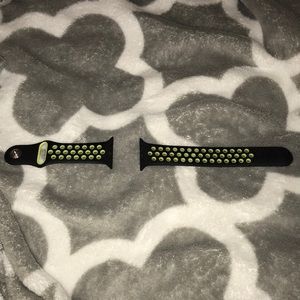 Sporty Apple Watch Band ⌚️